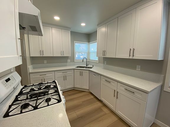 5th image of 12107 Ramsey Dr