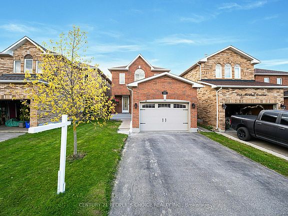 2nd image of 313 Marshall Cres