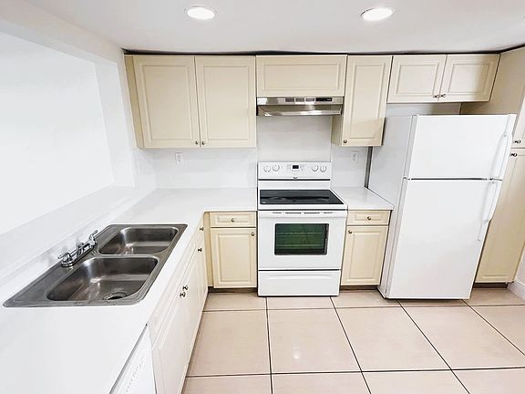 3rd image of 6501 SW 139th Ct #Pa-302