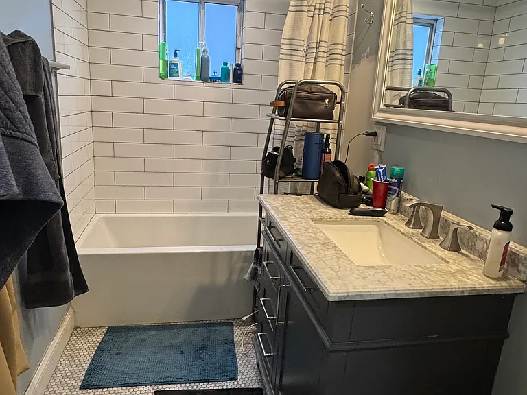26 Roseclair St #1F — Photo 8