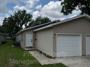 1618 W Scott St, Springfield, MO 65802