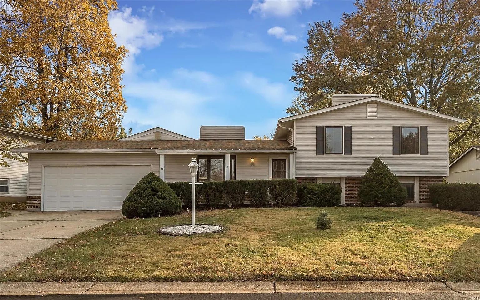 43 Oak Hill Ln photo 1