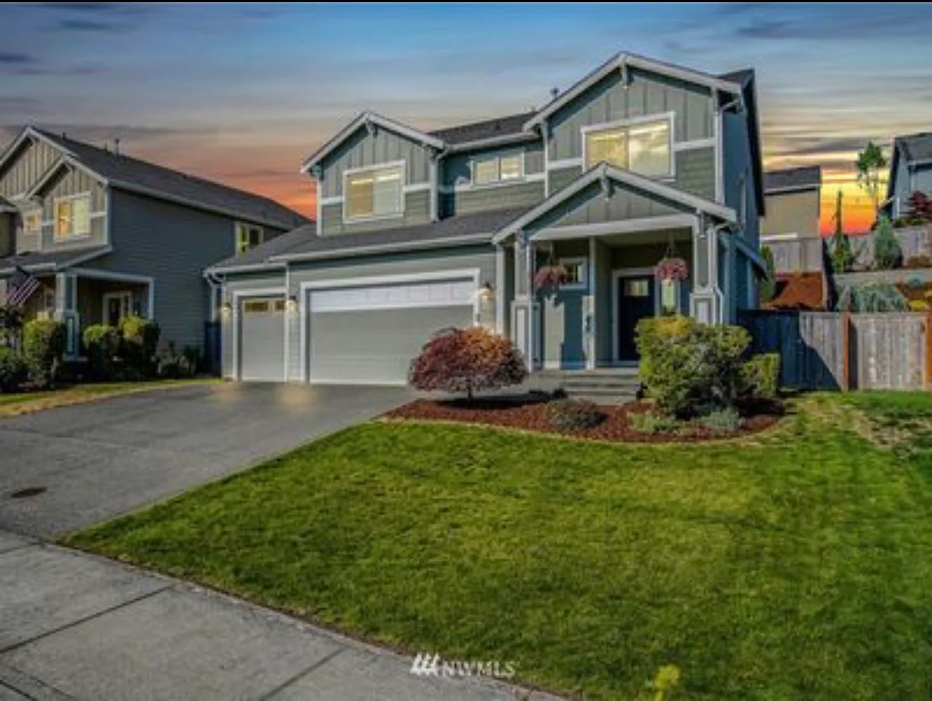 4 bed, 2109 sqft, $3,200 — Photo 2
