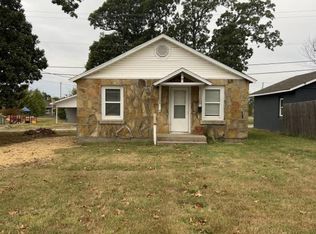 2706 Pennsylvania Ave, Joplin, MO 64804