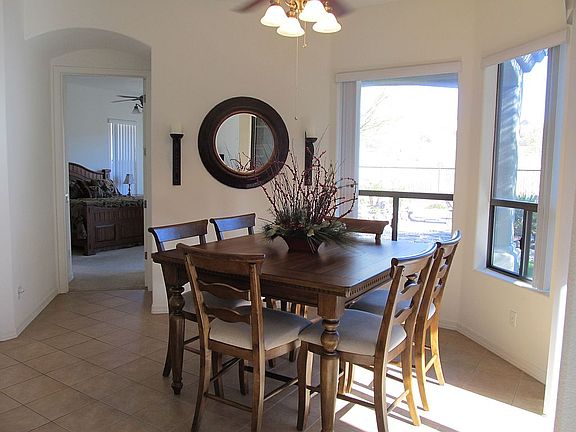 4th image of 2769 Esmerelda Dr