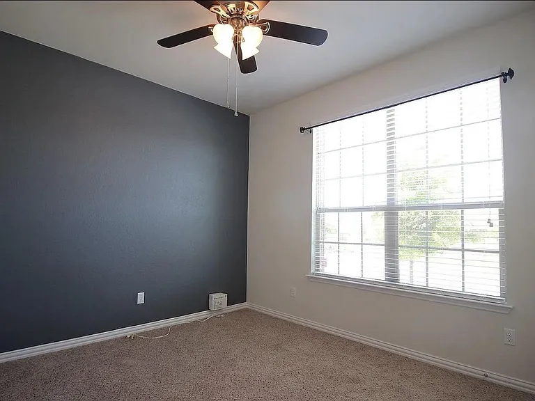 3005 Angelina Ct — Photo 14