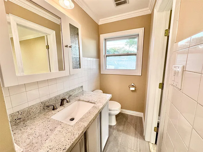 102 Mechanic St — Photo 11