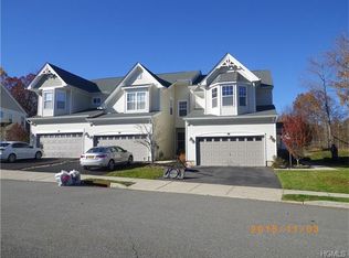 53 Cornwall Ln, Middletown, NY 10940