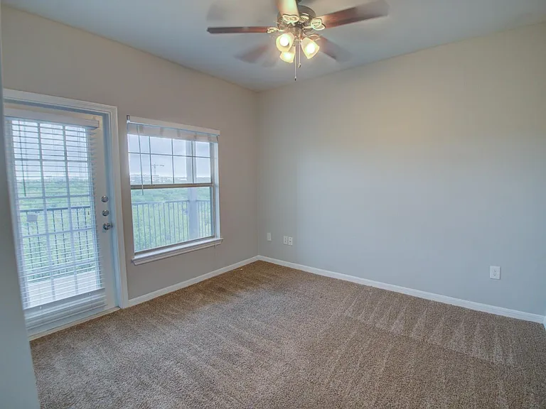 2320 Gracy Farms Ln #1332 — Photo 15