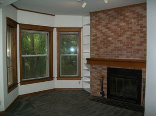 1022 W Dakin St, Chicago, IL 60613