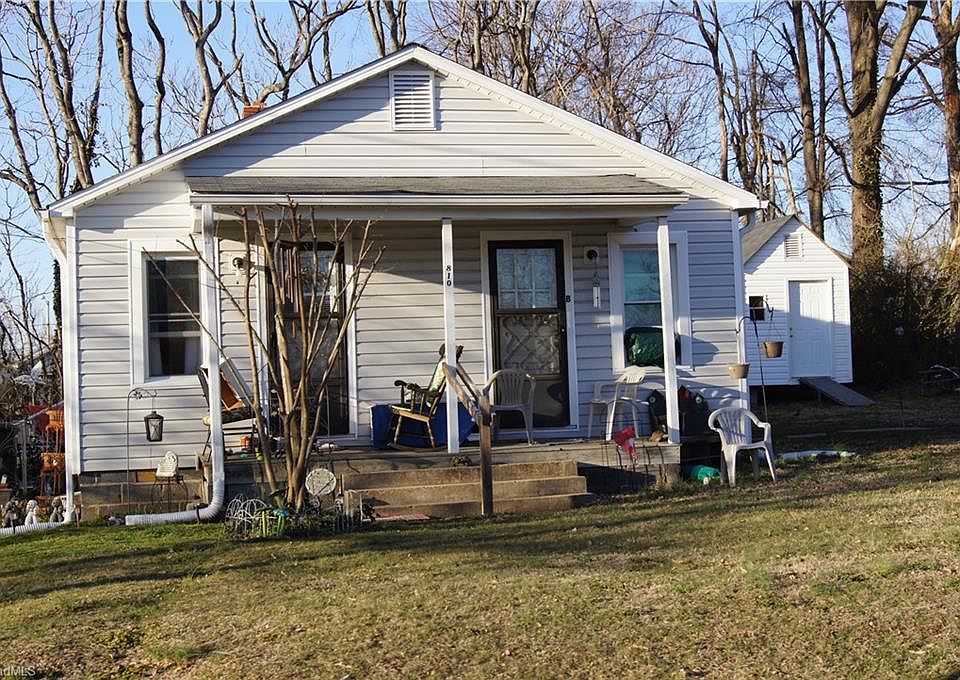 2nd image of 810A Virginia Ave
