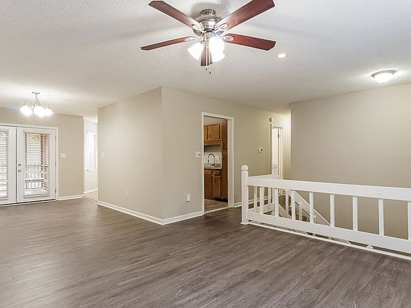 5th image of 1805 Forest Dr