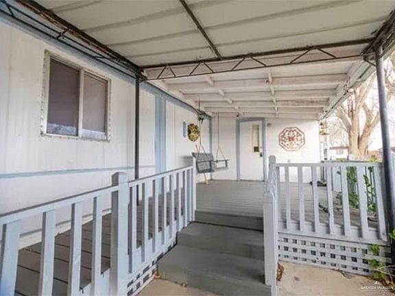 4th image of 910 S Palmera Dr