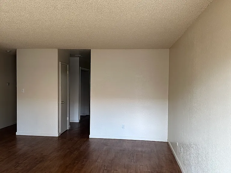 3467 N Marks Ave #102 — Photo 6
