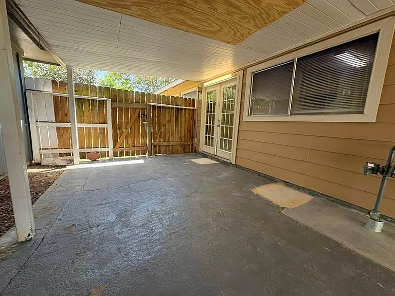 9210 Crescent Moon Dr — Photo 14