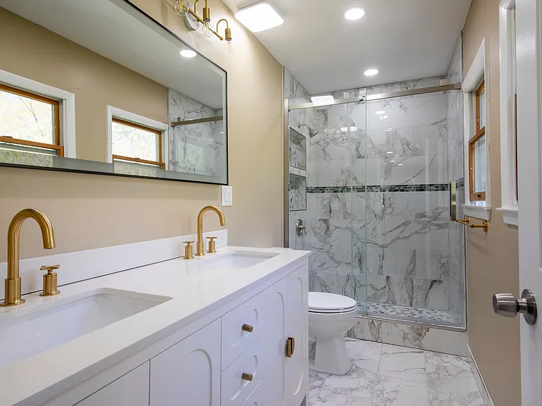 Expansive renovated primary bath