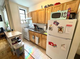 30-74 32nd St #5, Astoria, NY 11102