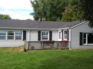 1503 Cowling Bay Rd, Neenah, WI 54956