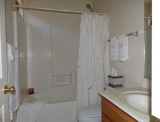 3rd image of 715 W Cholla Crest Dr