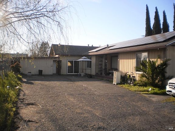 2nd image of 1911 Corby Avenue