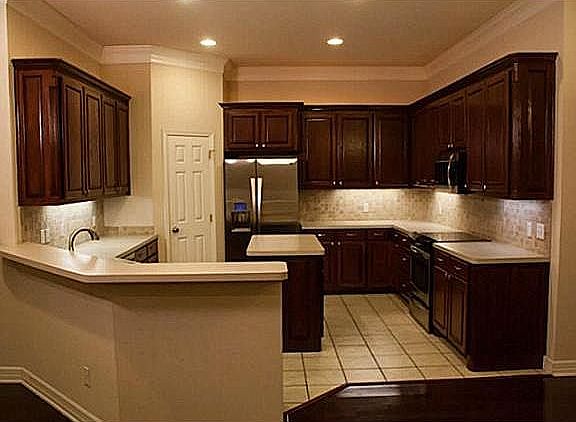 2nd image of 1915 Windsor Place Ct