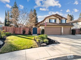 2302 Celeste Ave, Clovis, CA 93611