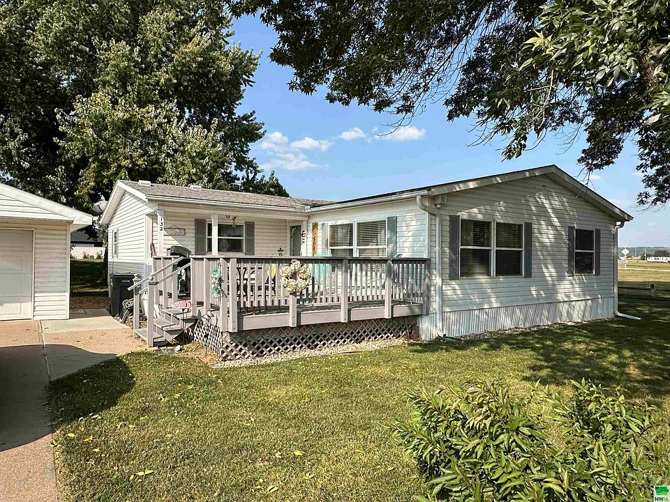 1st image of 132 Cotts Dr
