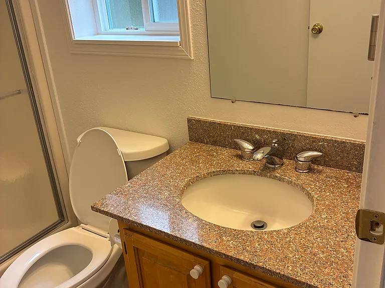 131 Sherwood Rd — Photo 18