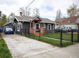 516 4th St NW, Puyallup, WA 98371