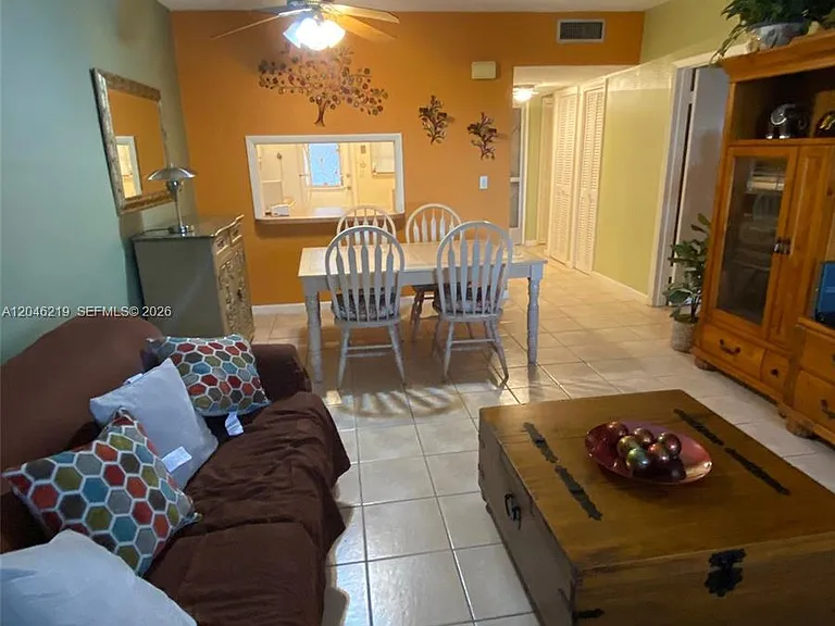 330 SE 2nd St #403F — Photo 7