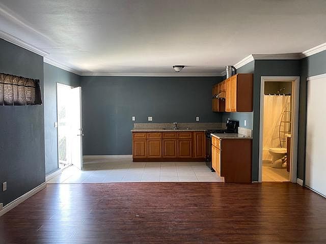 1st image of 5015 Elrovia Ave