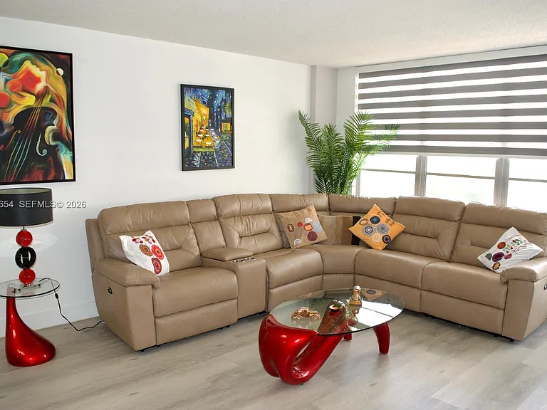 3725 S Ocean Dr #423 — Photo 3