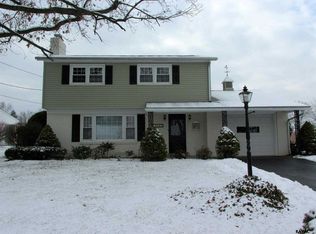 3460 Sycamore Rd, Dover, PA 17315