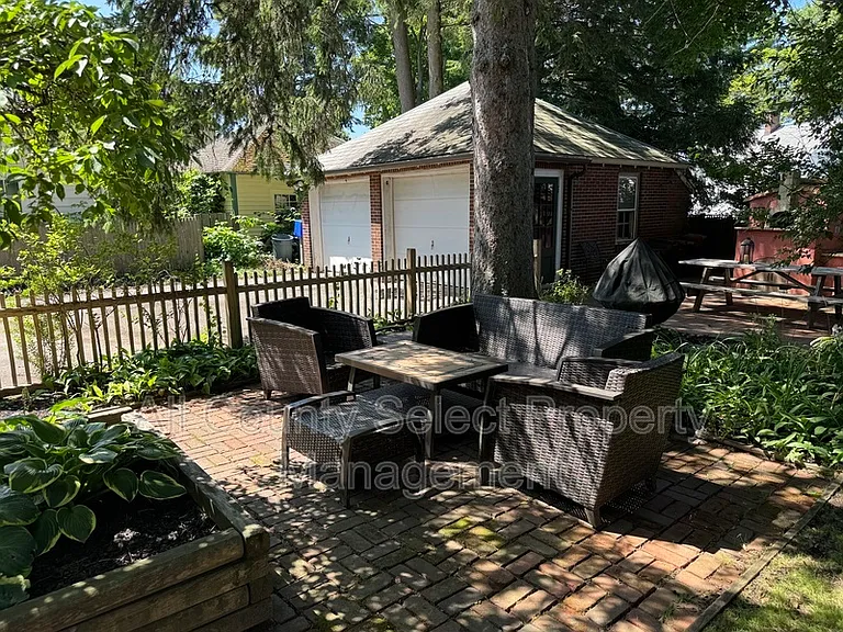 38 Baker Ave — Photo 37