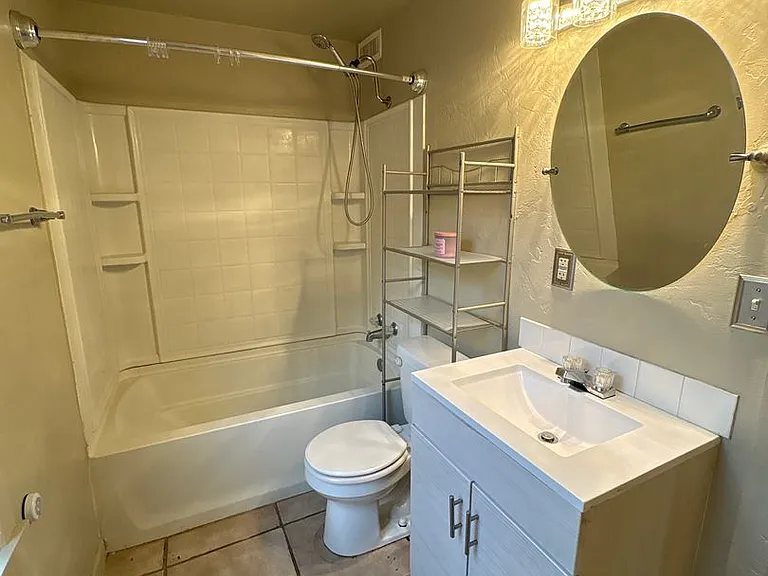 2503 N Adams St — Photo 7
