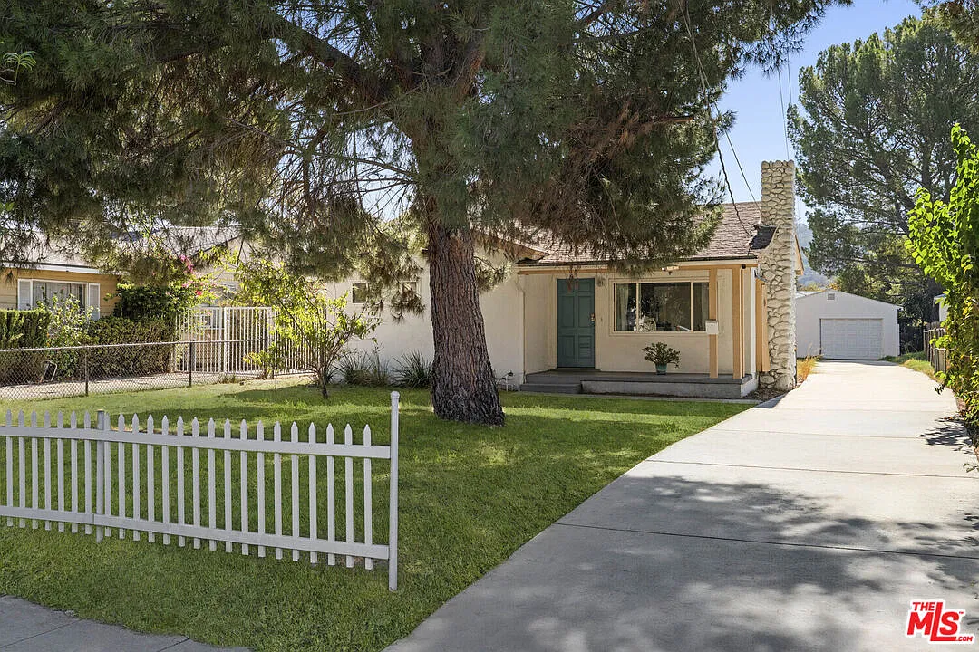3 bed, 3.0 bath, 2123 sqft, $5,295 — Photo 1