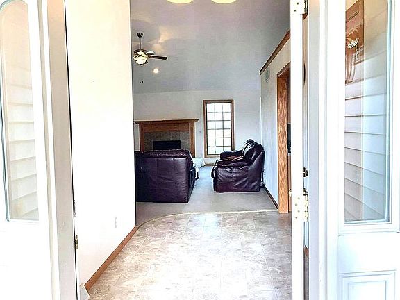 2nd image of N4072 Country Club Dr