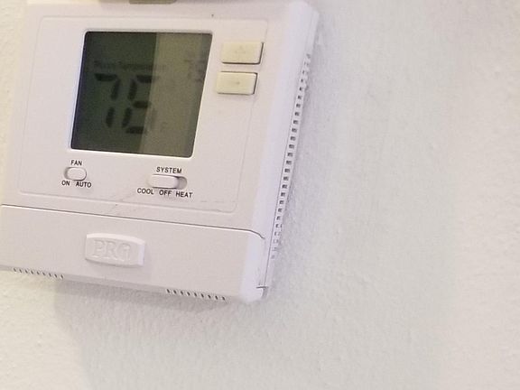 Digital thermostat