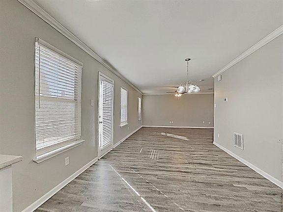 3rd image of 3109 Valley Crest Dr