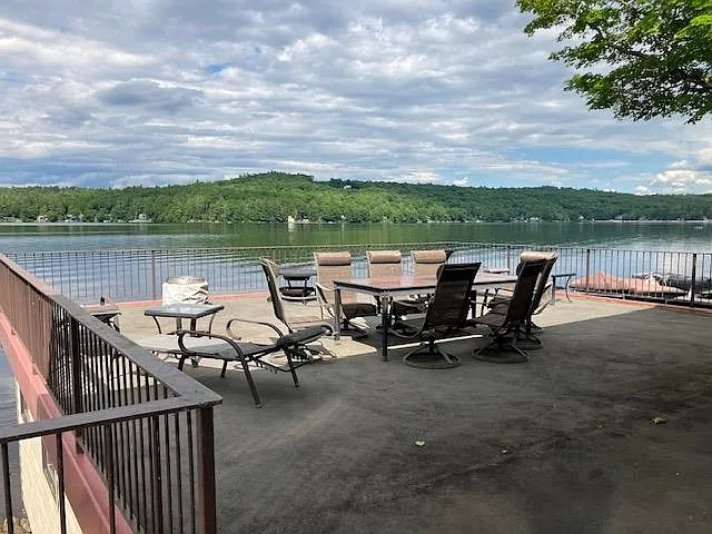 20 Bonardi Dr — Photo 2
