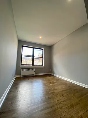 Rented by Dynamik Realty | media 14