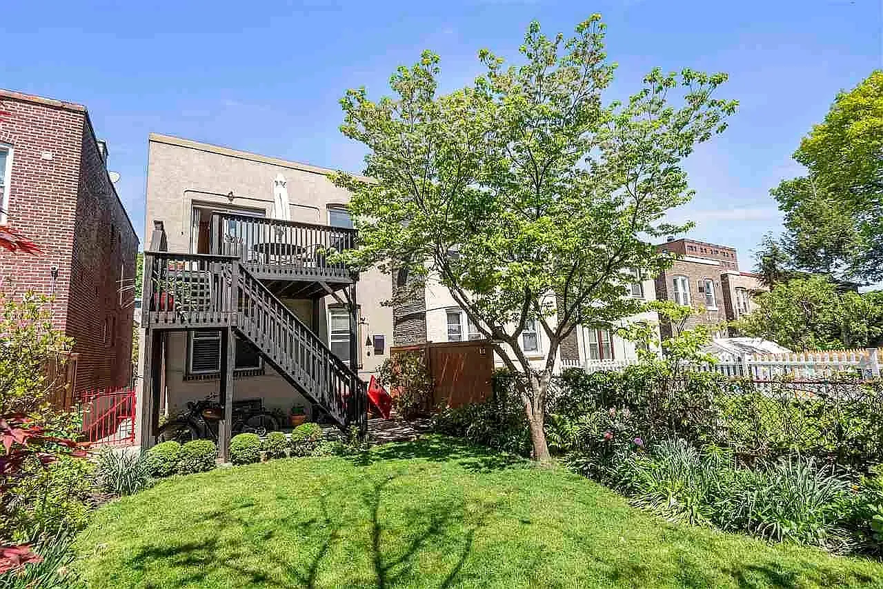 2 bed, 950 sqft, $2,850 — Photo 4