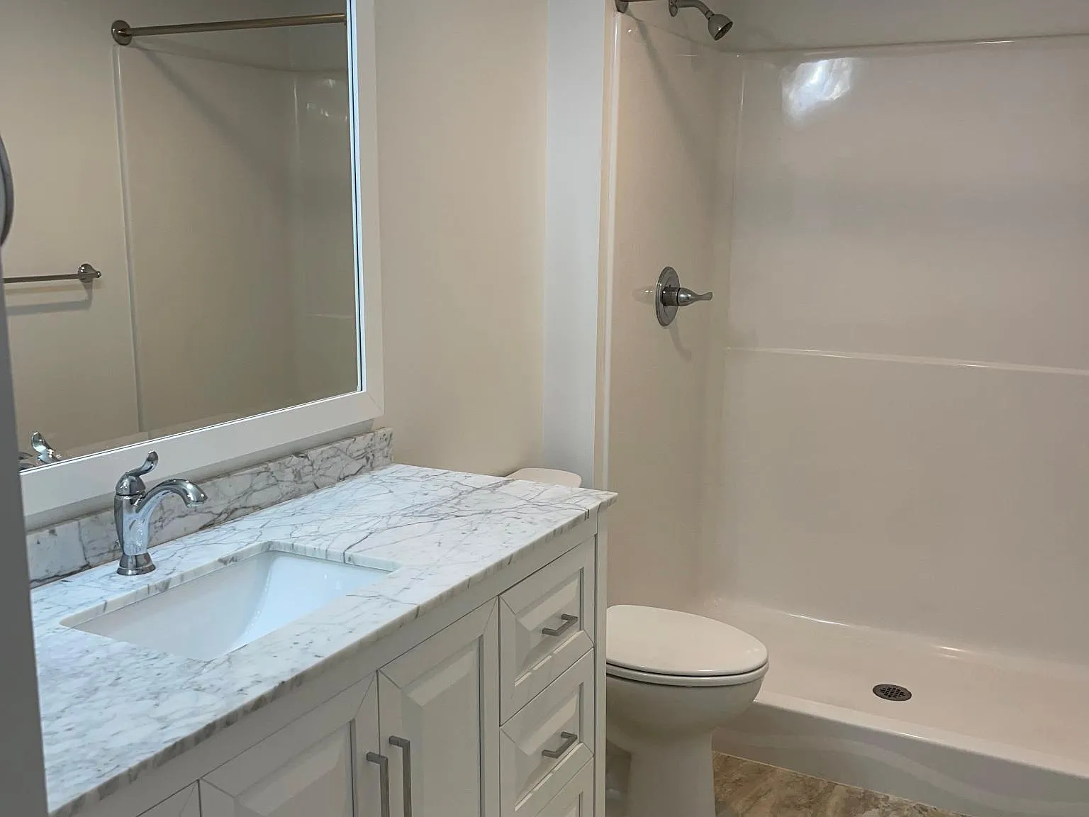2 bed, 900 sqft, $1,075 — Photo 3