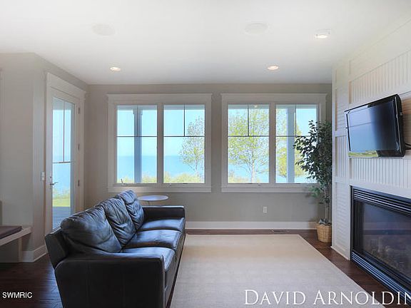 5th image of 1707 S Shoreview Ct