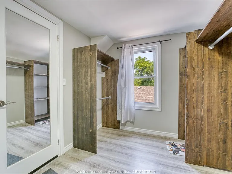 2309 Alexis Rd — Photo 38