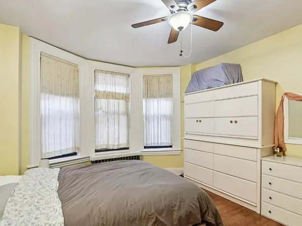 1003 S 46th St #4, Philadelphia, PA 19143