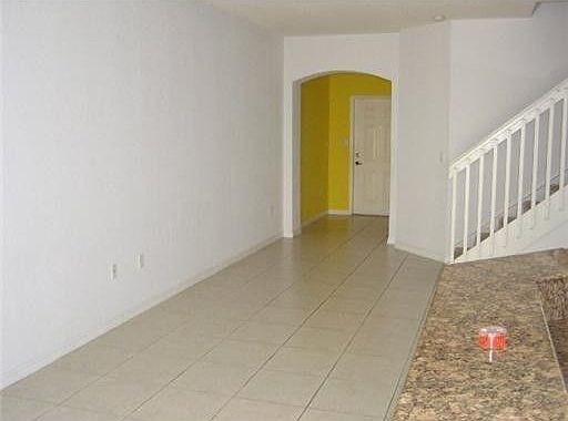 4th image of 10763 NW 83rd St Unit 2-20