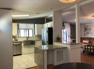 3512 Berry Bend Rd, Valrico, FL 33594