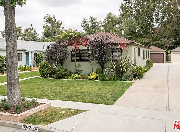 3rd image of 3932 Legion Ln