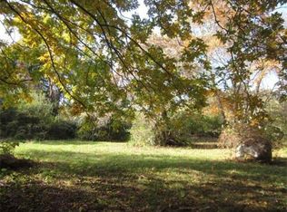 383A River Rd, Westport, MA 02790